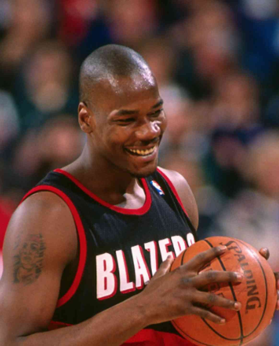 Former NBA Superstar Clifford Robinson Dead At 53 After Possible Stroke